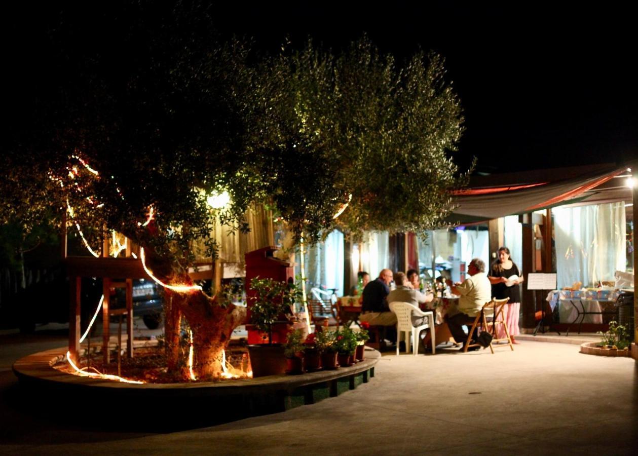 Music House A Castellana Grotte Confinante Via Per Turi 500M Dalle Grotte Exteriör bild
